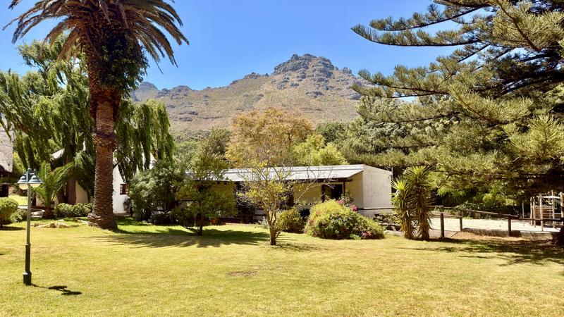 9 Bedroom Property for Sale in Hout Bay Western Cape